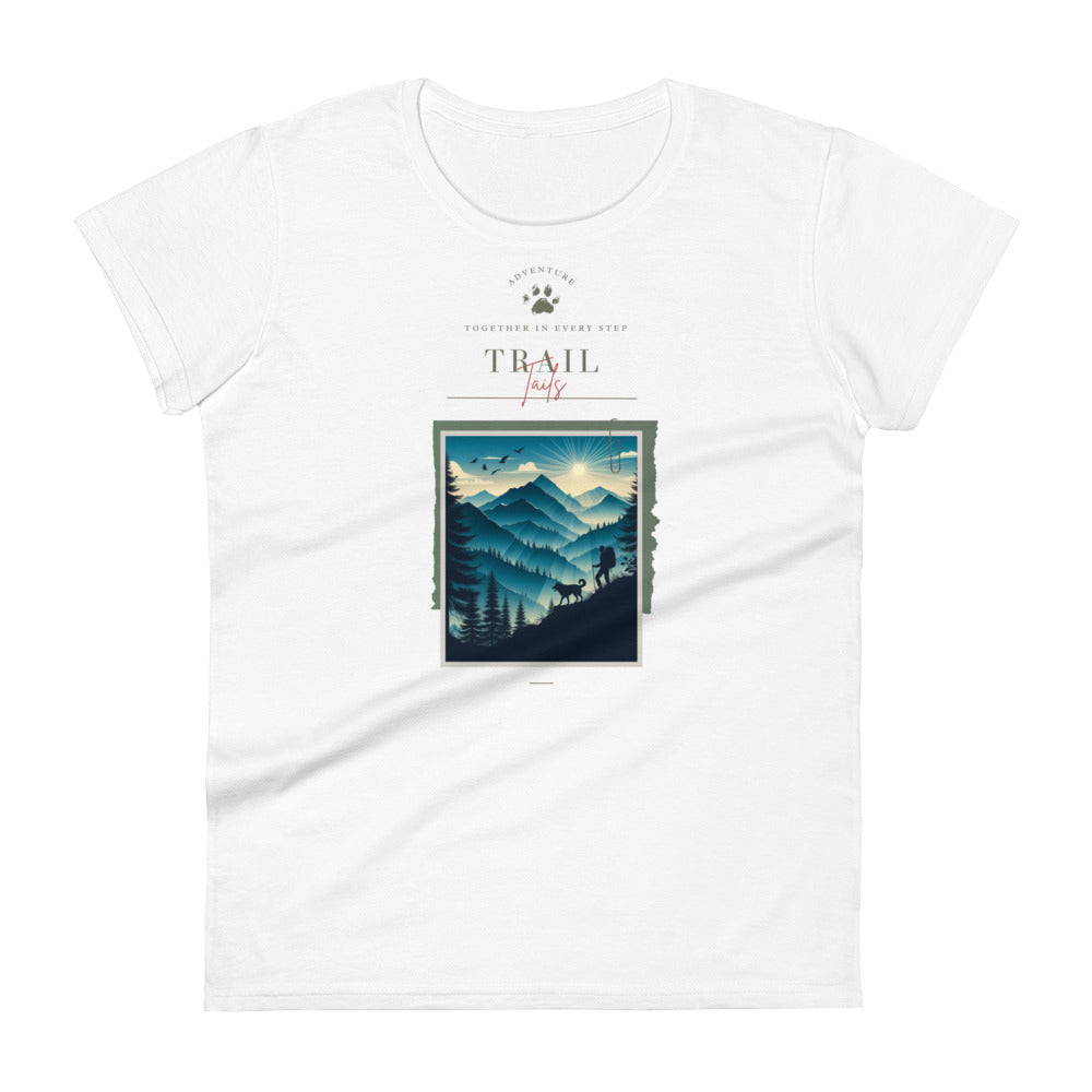 Trail Tails: Adventure Together - Camiseta de manga corta para mujer