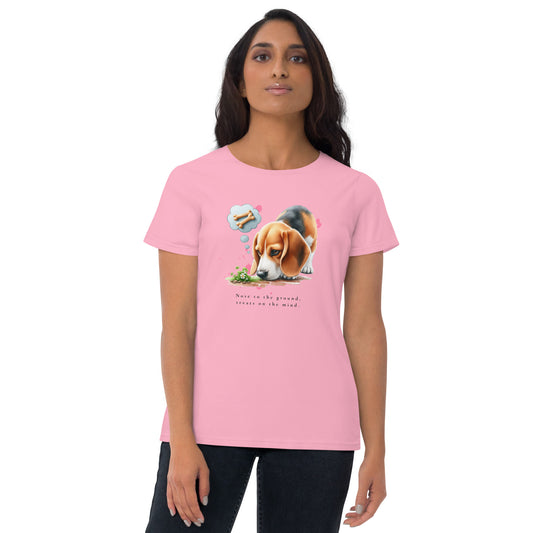 Beagle Nose To The Ground Women's short sleeve t-shirt